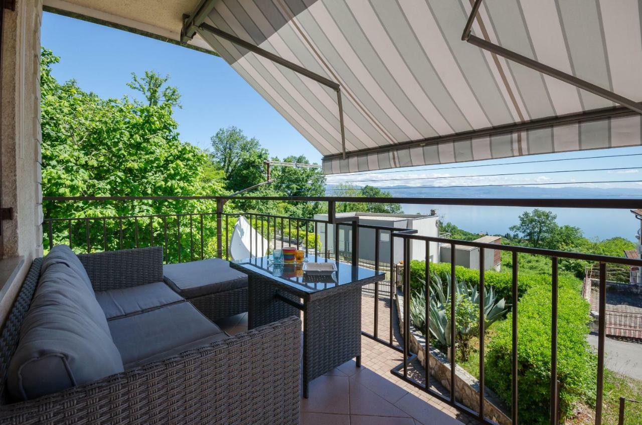 Apartments Zeljko Lovran Phòng bức ảnh