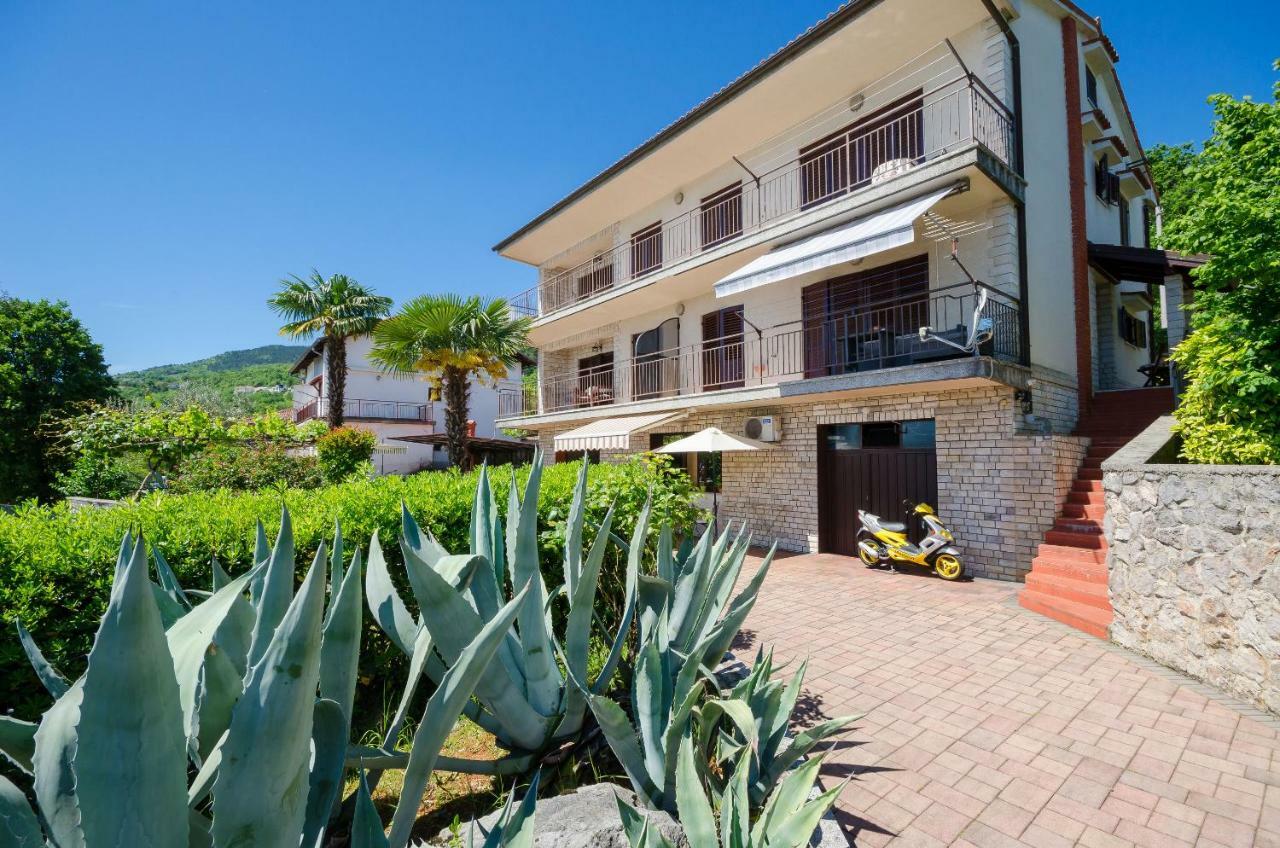 Apartments Zeljko Lovran Ngoại thất bức ảnh